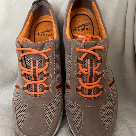 Dansko Elise Sneaker - size 41 - NEW - Picture 2 of 4